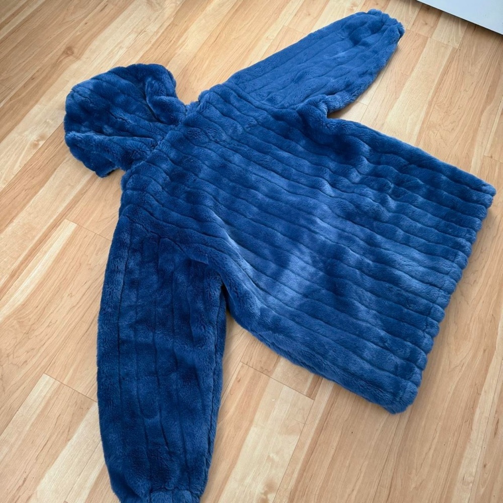 Deep blue faux fur hooded jacket with pockets - Picture 5 of 8